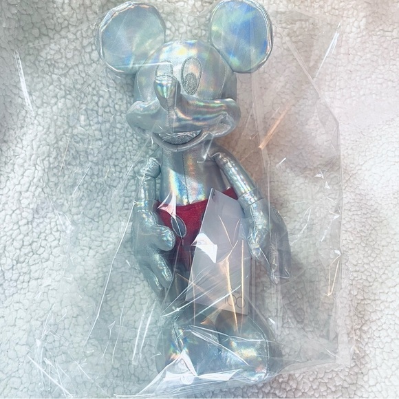 🎉 Disney 100 Years of Wonder Celebration Mickey Plush – 15" New with Tag 🎉 - Picture 9 of 9